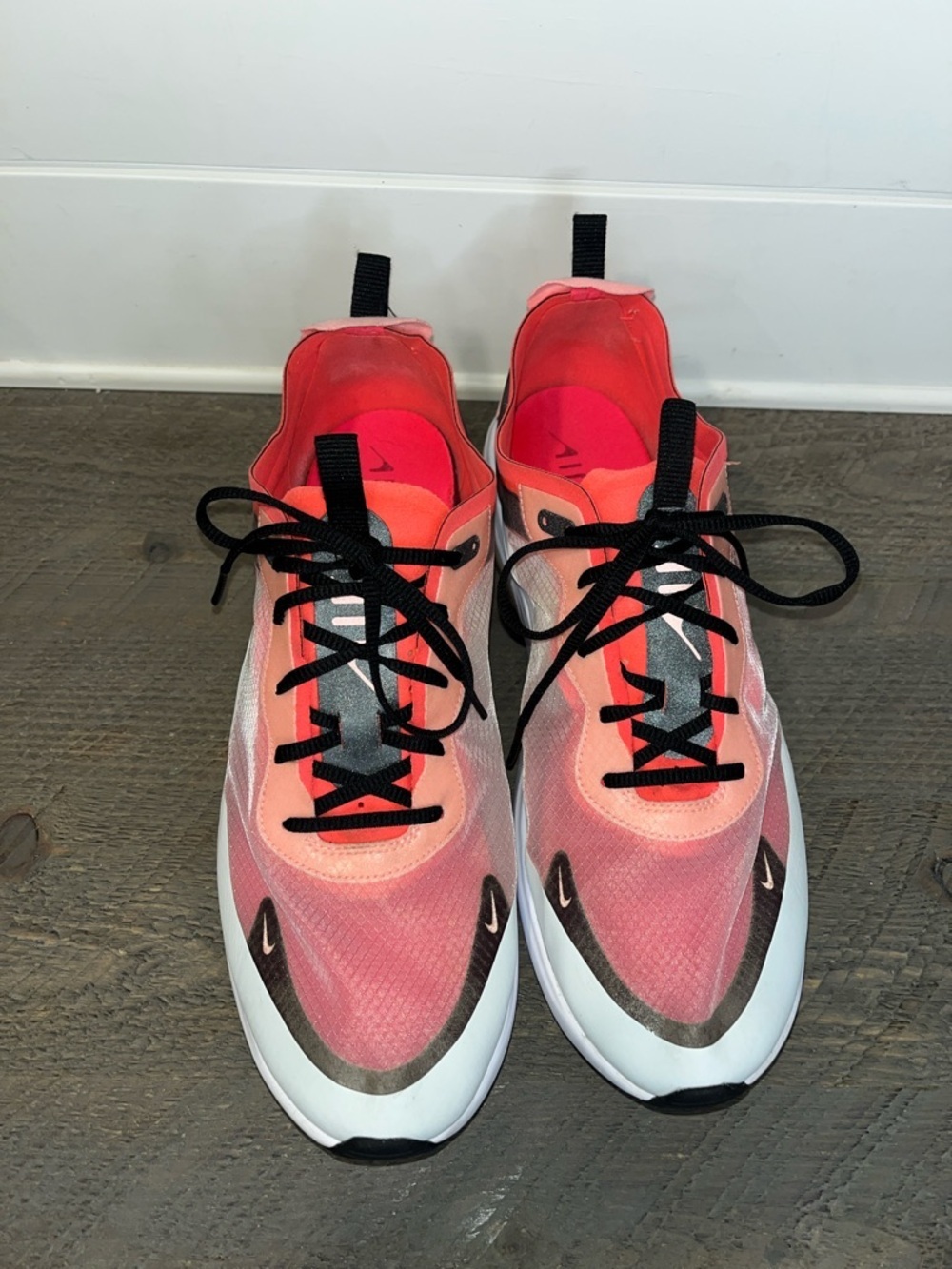Nike Women's Air Max Dia SE Flash Crimson Sneakers 12 or mens 10.5 - Picture 6 of 9